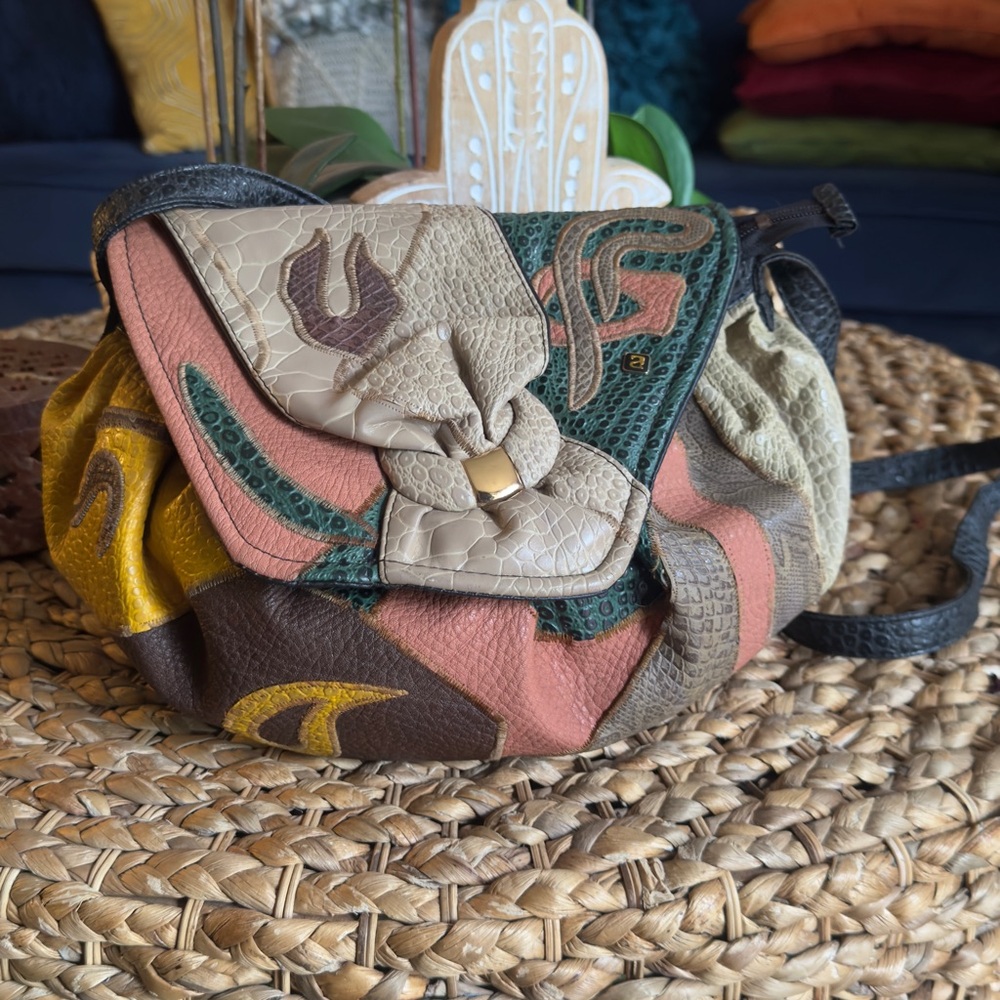 Vintage Nas Shoulder Bag